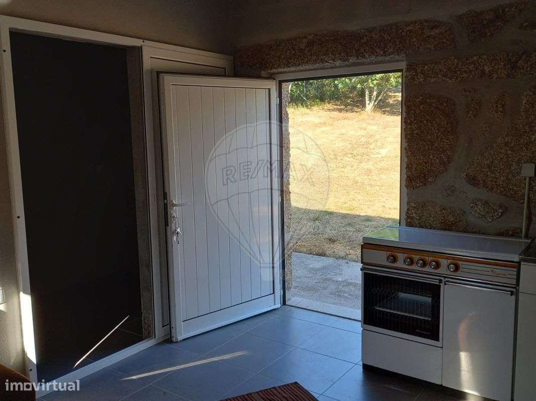 Moradia T1 para venda - Grande imagem: 5/11