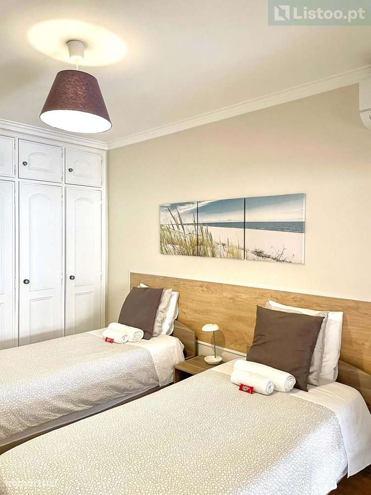 Apartamento T5 renovado e com terraço - Queluz-19