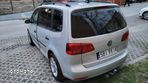 Volkswagen Touran - 5