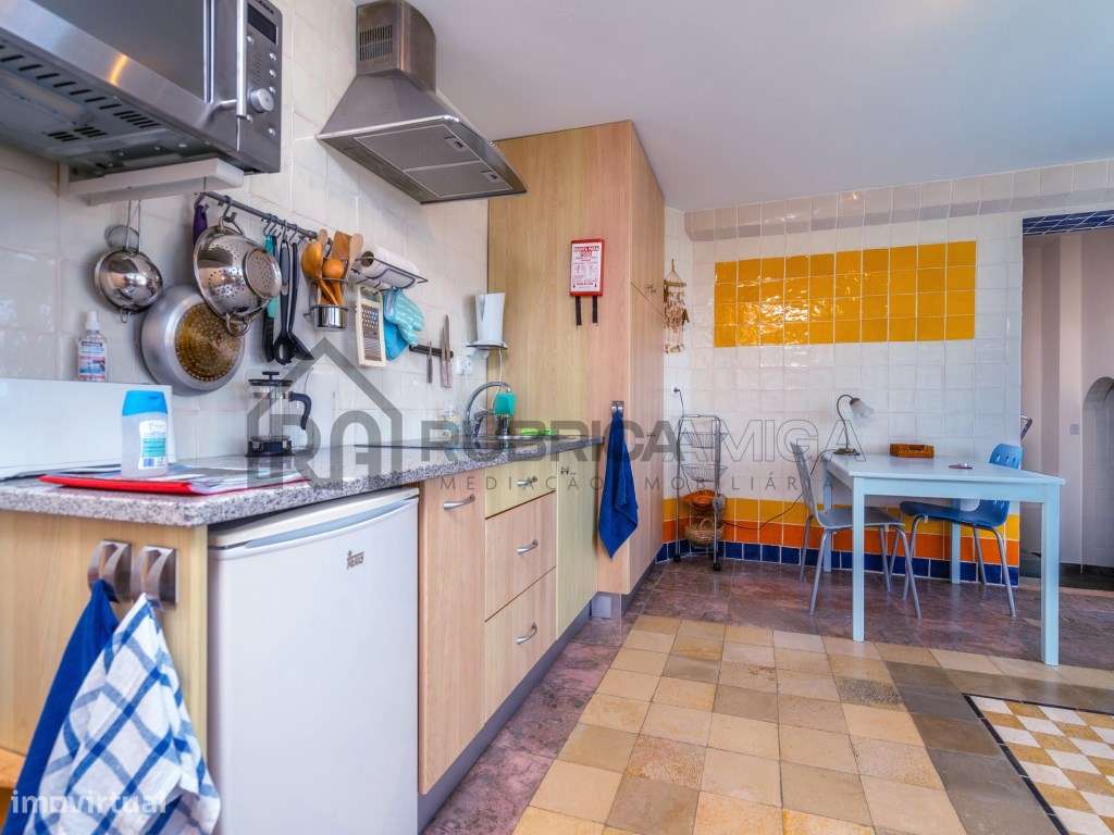 Propriedade Única em Zona Privilegiada com Vista Mar e Piscina - Loulé-26