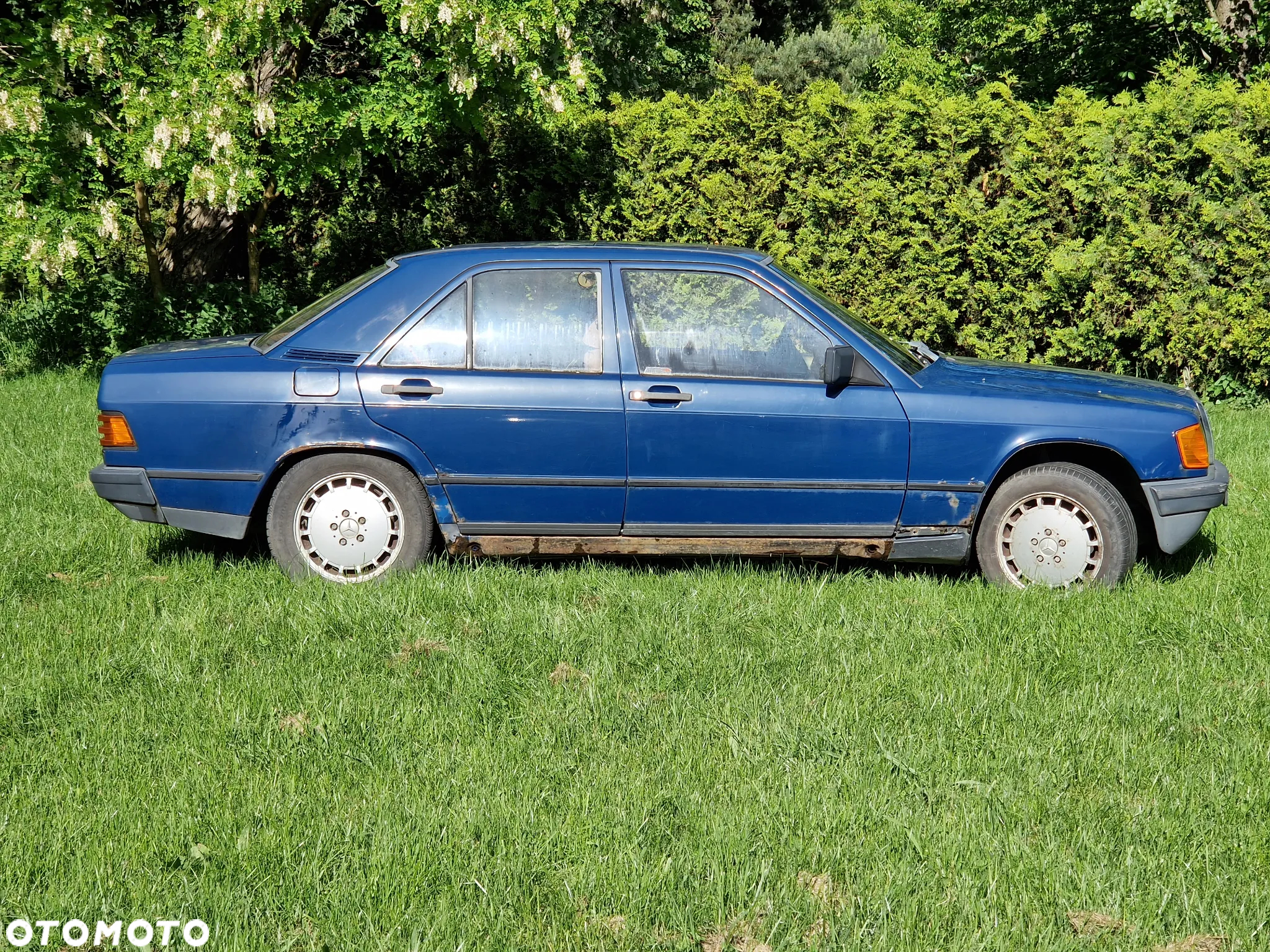 Mercedes-Benz W201 (190) - 9