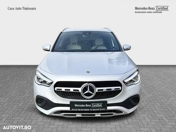 Mercedes-Benz GLA - 9