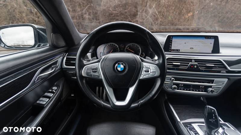 BMW Seria 7 750Ld xDrive - 11