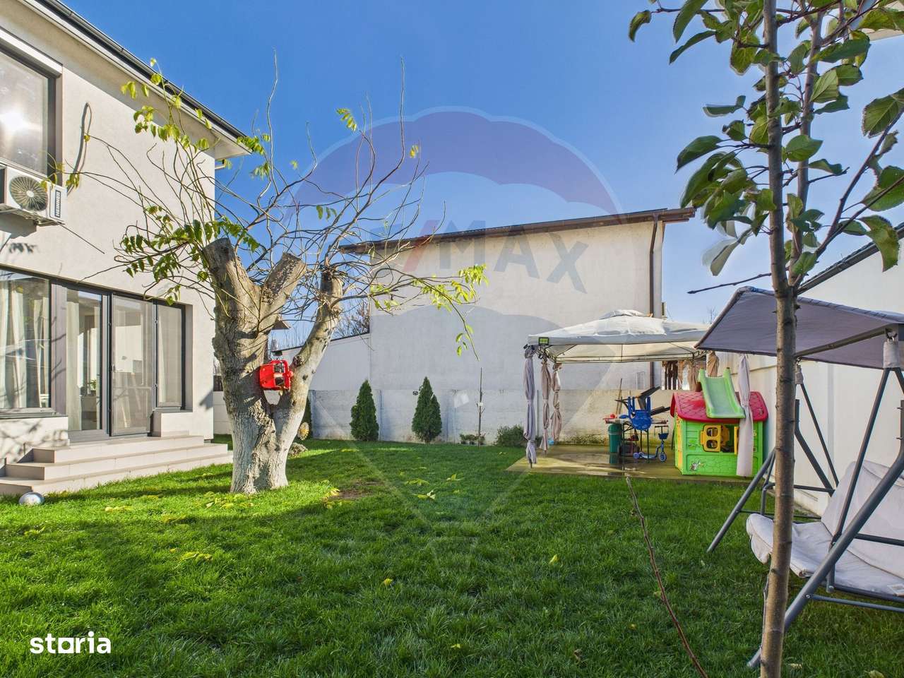 Vila superba de vanzare in apropiere de Bucuresti-1