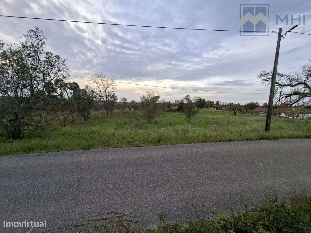 terreno para construção de uma ou 2 moradias-5