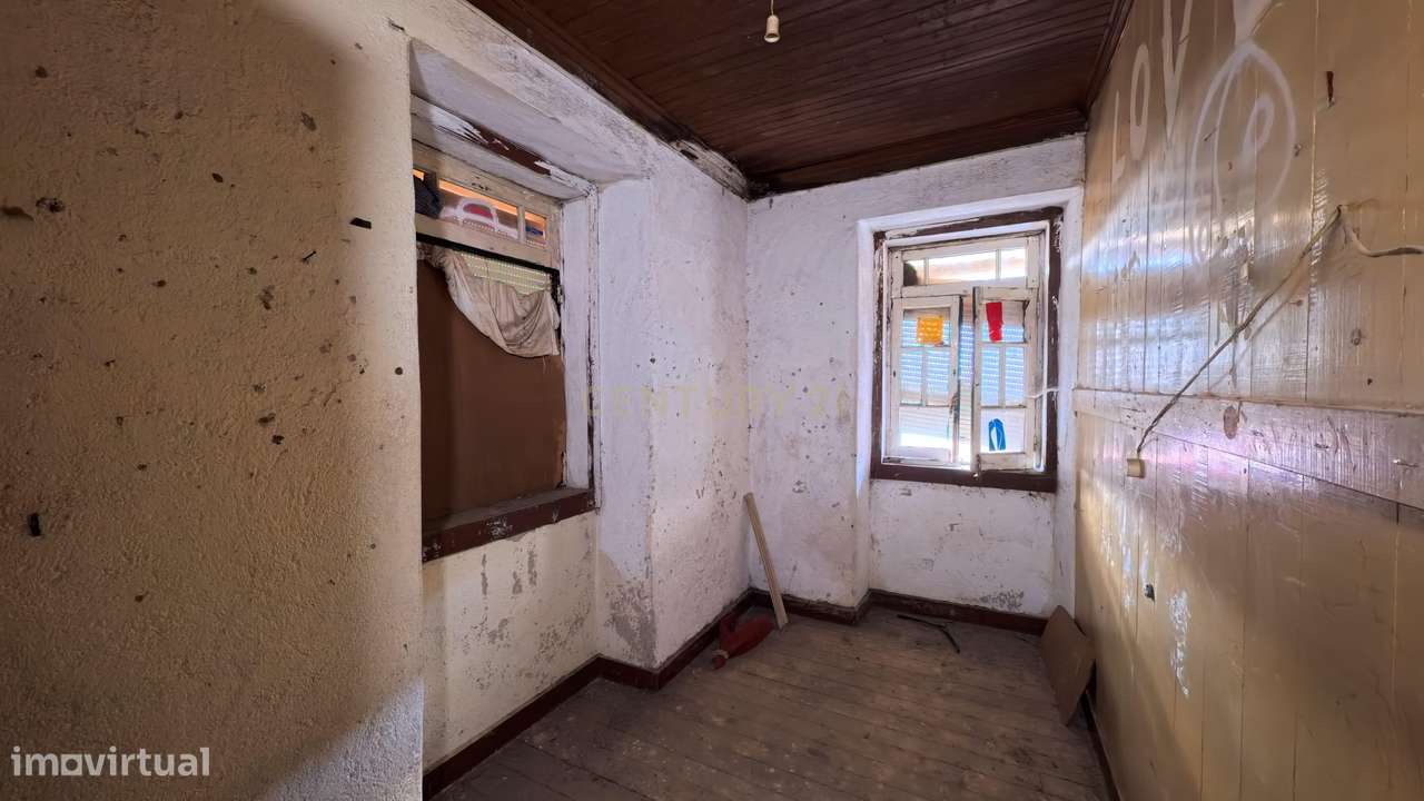 Moradia em banda para recuperar em Mangualde da Serra - Gouveia, próxi - Grande imagem: 5/8