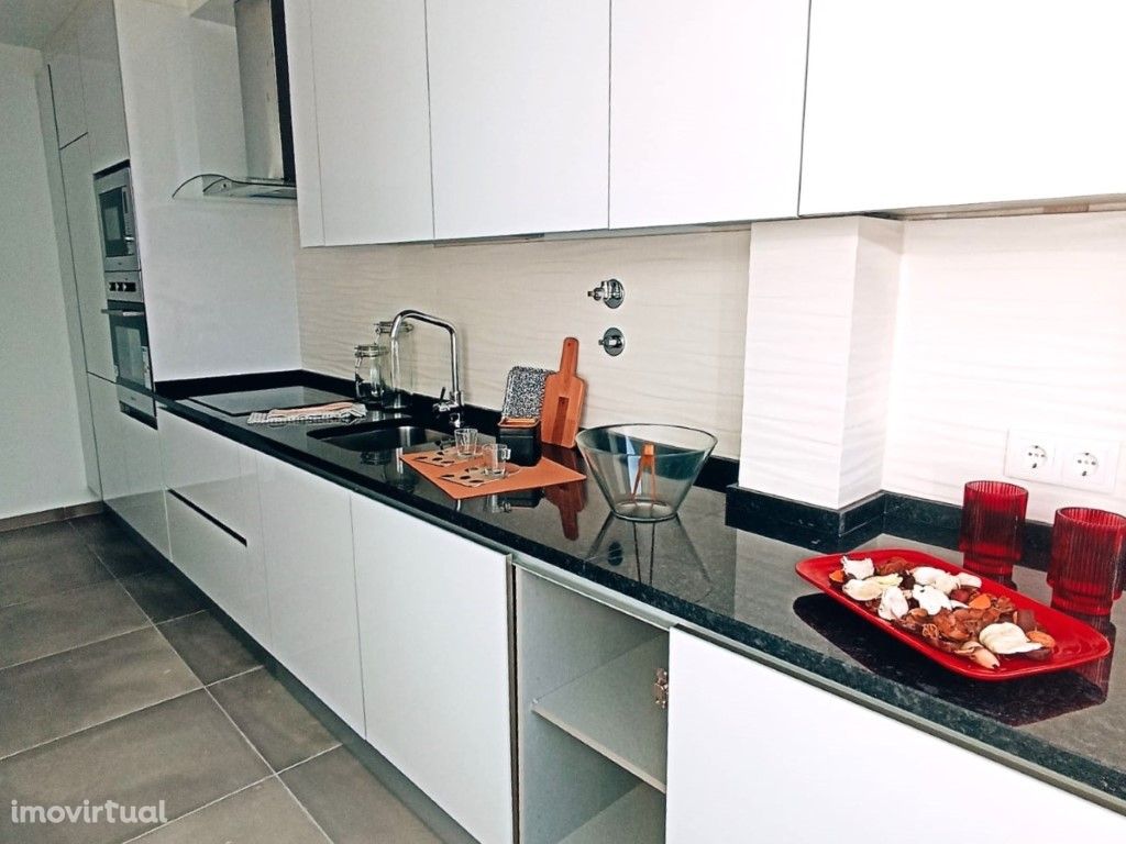 Lisboa, Apartamento T1+1 Venda com remodelação Total