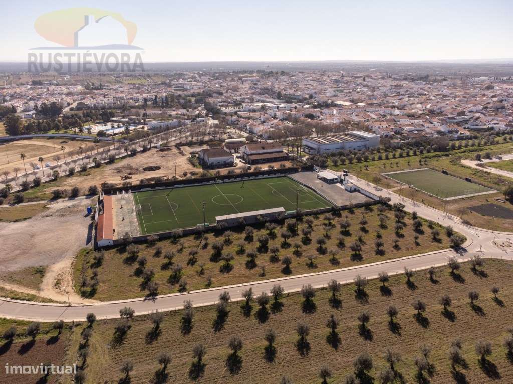 Terreno Urbano para 16 Fogos, em Reguengos de Monsaraz - Grande imagem: 5/22