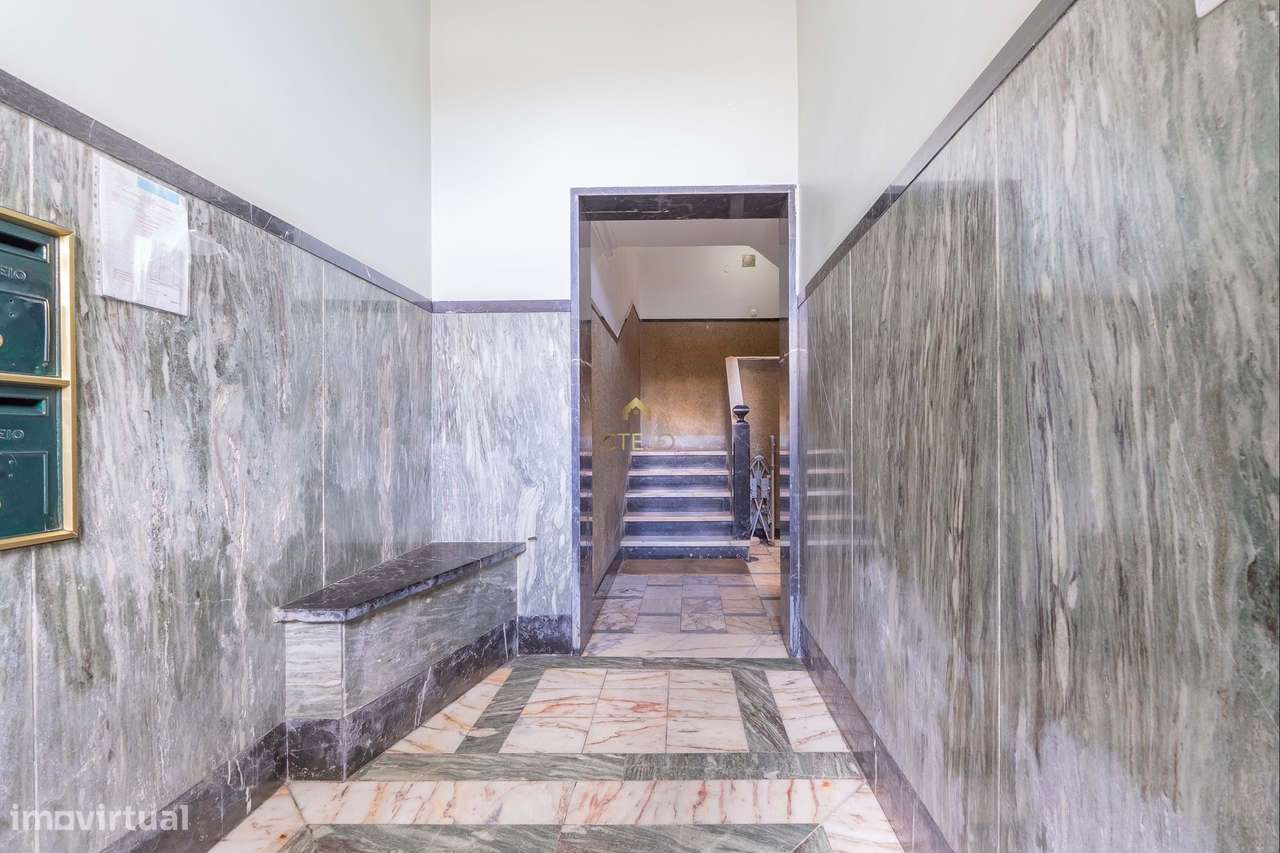 Apartamento T2 em Sacavém com Excelente Localização-19
