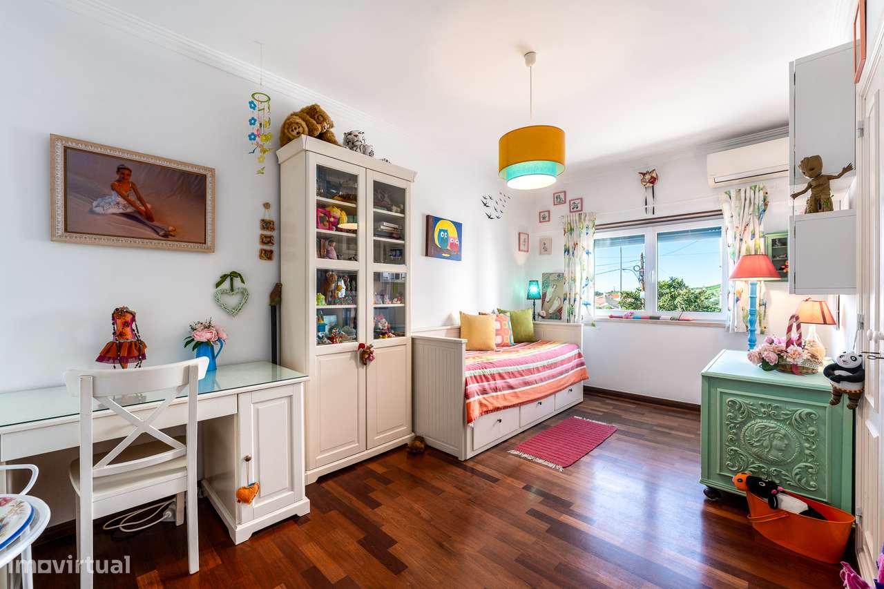 Moradia, 5 quartos, Sintra, Rio de Mouro-17