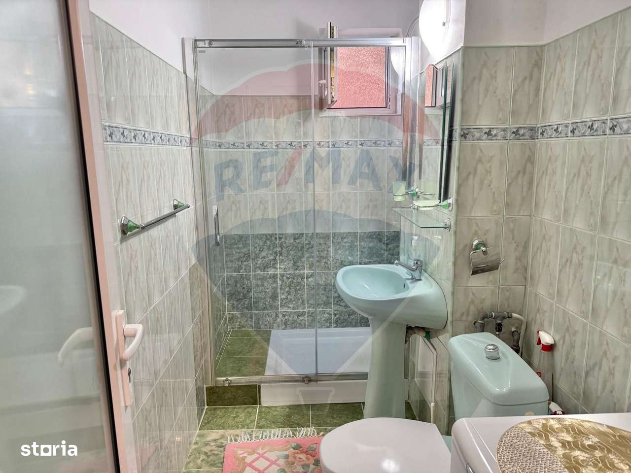 De vânzare apartament cu 2 camere, zona Decebal, str. Sovata-6