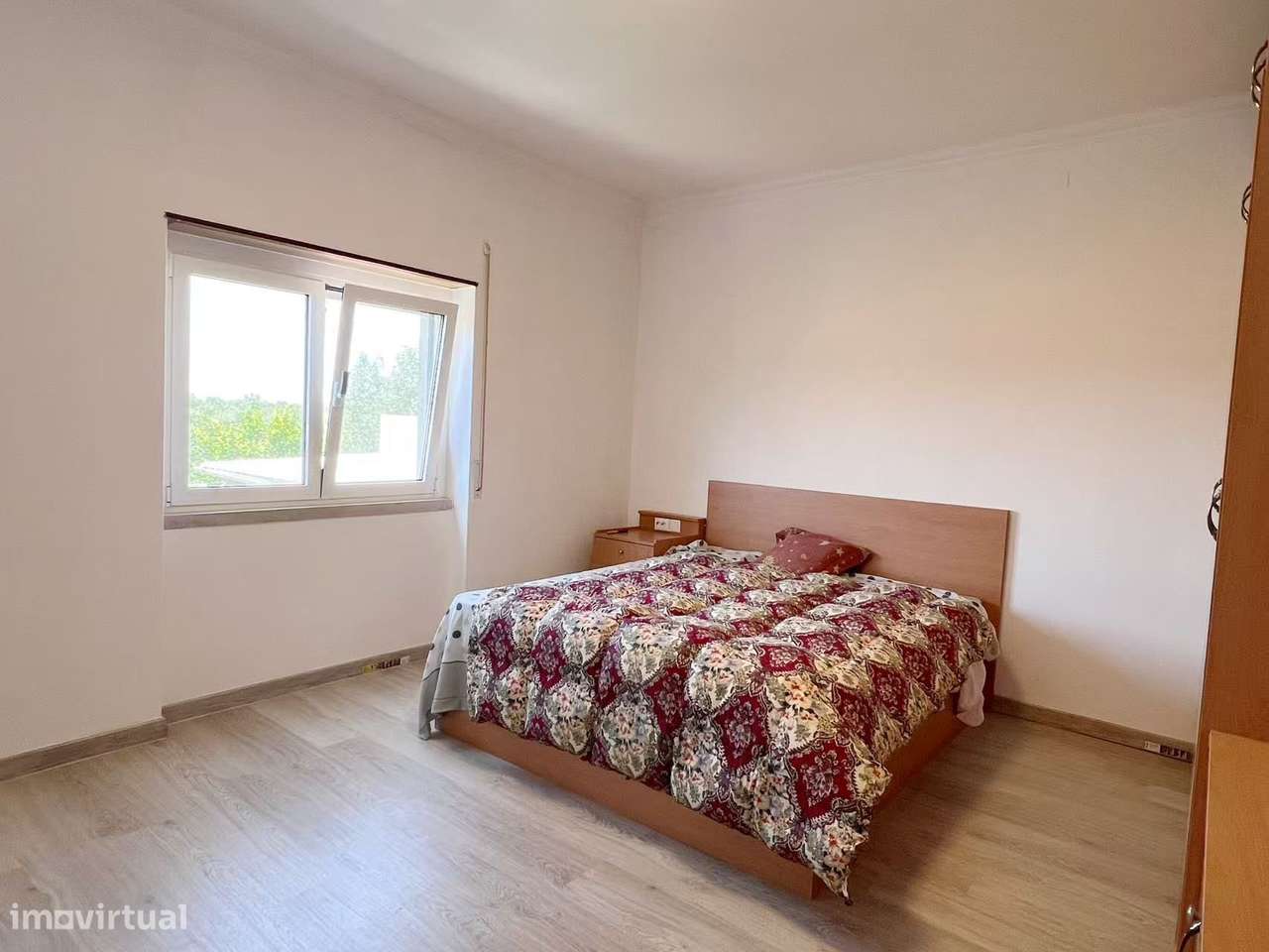 Propriedade remodelada V5 com terrenos anexos!-12