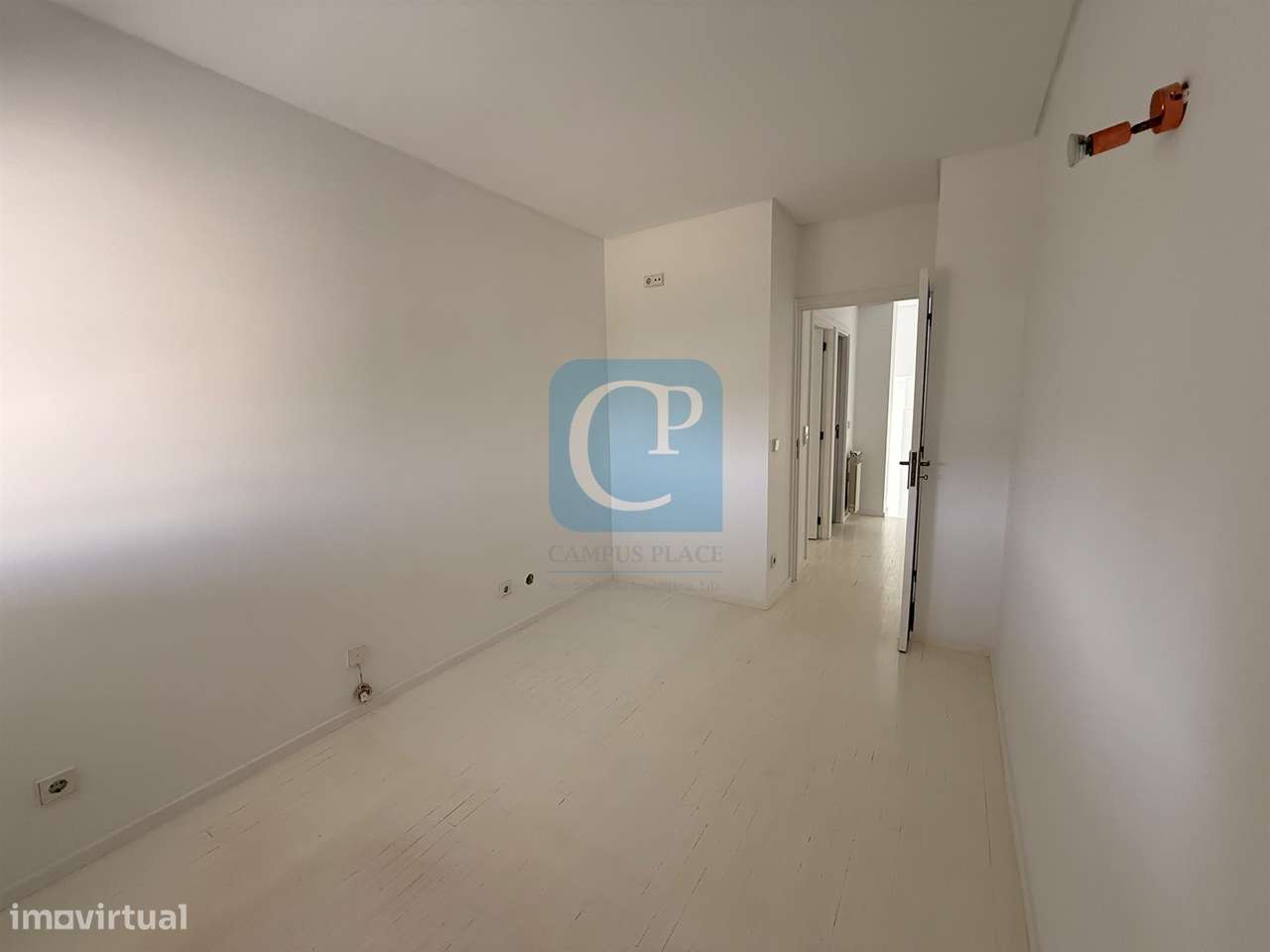 Apartamento T2 com lugar de garagem e arrumos em Vermoim na Maia-29