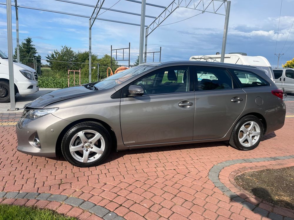Toyota Auris II 1.6 Valvematic Executive 2013