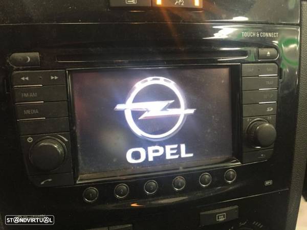 Opel Corsa D 1.3 cdti de 2014 para peças - 6