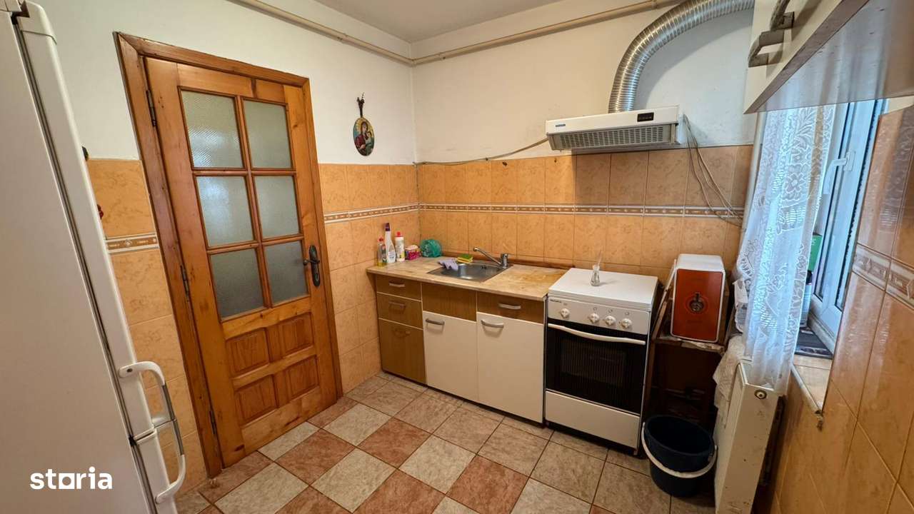 Cornisa langa Central Plaza - decomandat - Imagine principală: 4/7