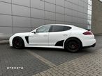 Porsche Panamera GTS - 8