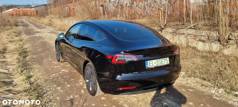 Tesla Model 3 Standard Reichweite Plus Hinterradantrieb - 7