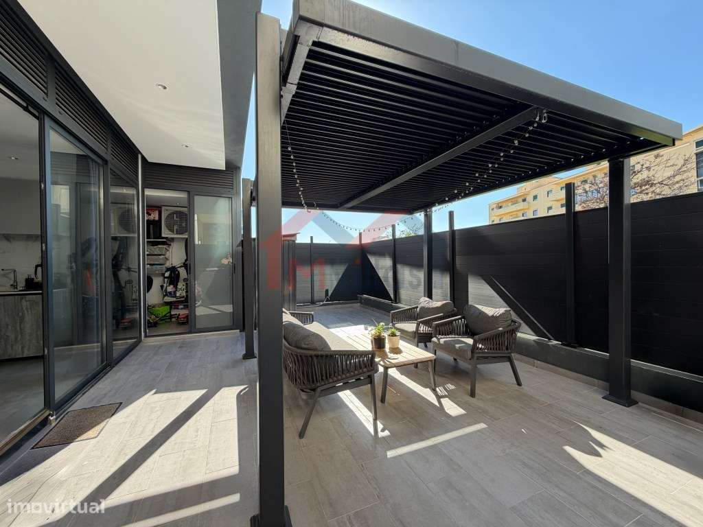Apartamento T2 no centro com garagem e grande terraço - Almancil-17