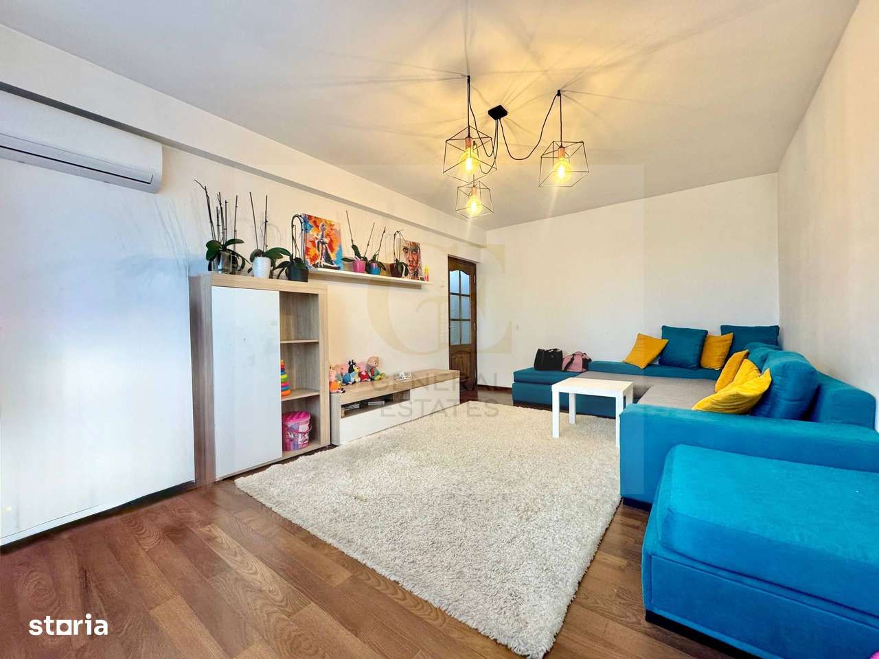 Spre Vânzare apartament cu 3 camere - 72 m.p - Nicolina, Iași - Imagine principală: 2/13