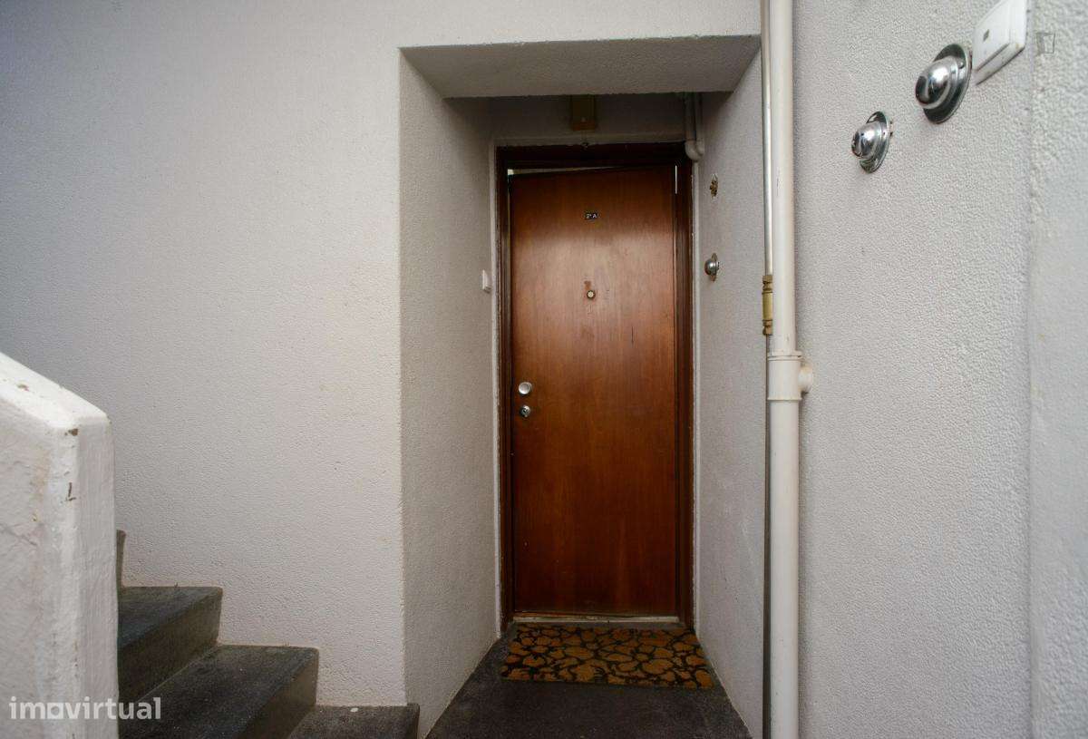 Quarto - localizado em Olivais Lisbon - Grande imagem: 4/8