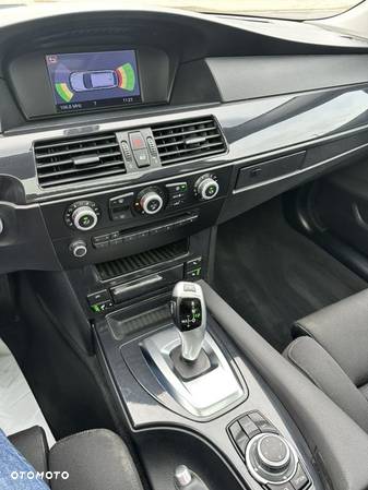 BMW Seria 5 520d Touring Edition Sport - 39