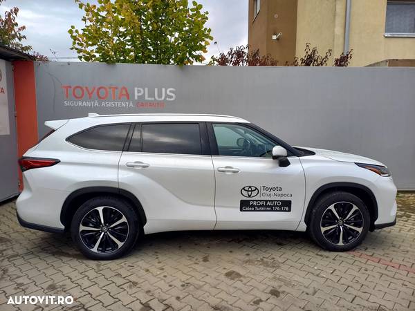 Toyota Highlander 2.5 L Hybrid Dynamic Force 248CP Luxury Pearly - 8