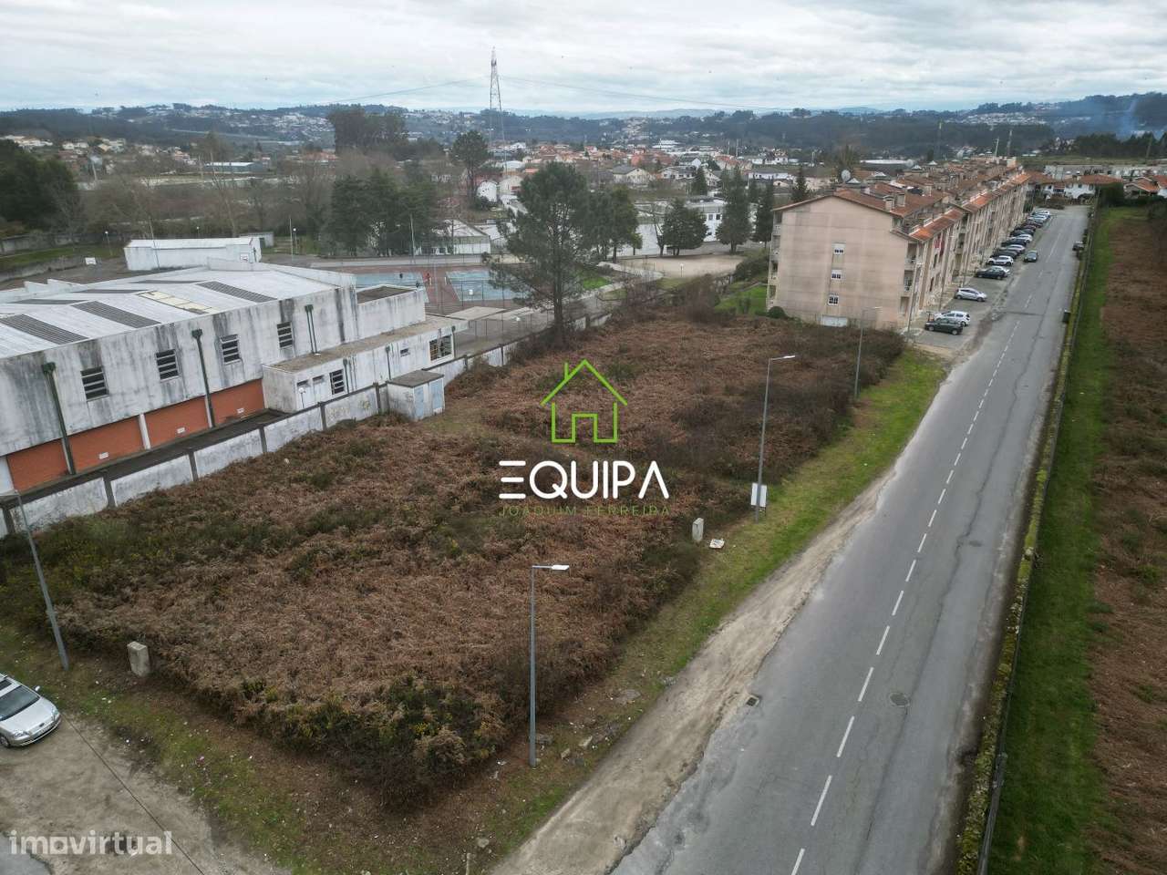Terreno para construção com projeto aprovado em Frazão - Paços de-9