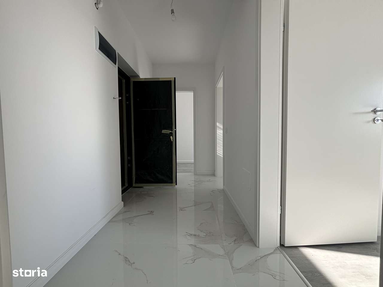 Apartament 2 camere,decomandat Str diamantului Bragadiru - Imagine principală: 2/15