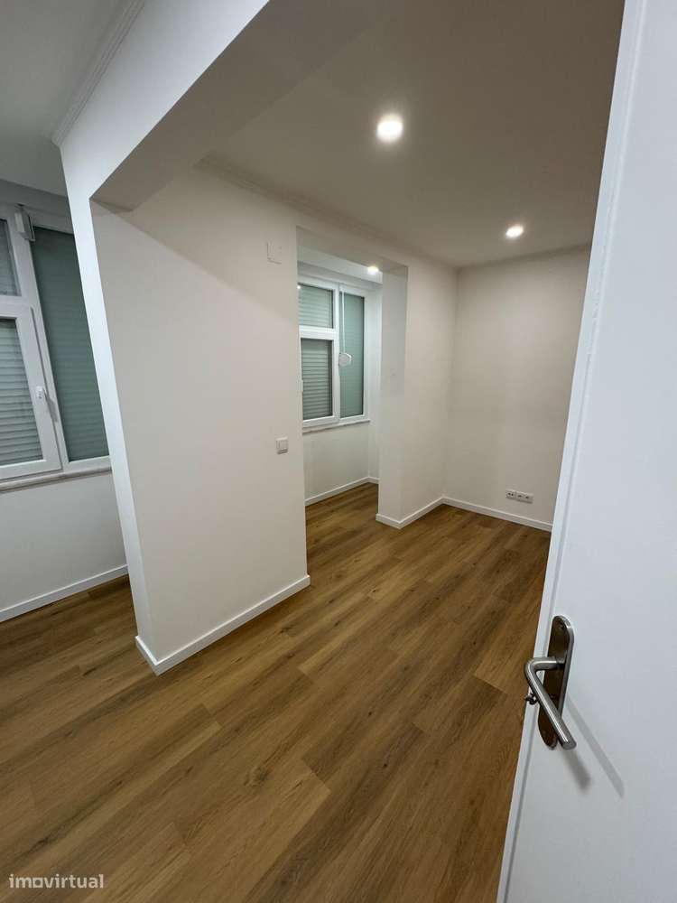 Apartamento T2 com segurança em Águas Livres - Grande imagem: 5/16