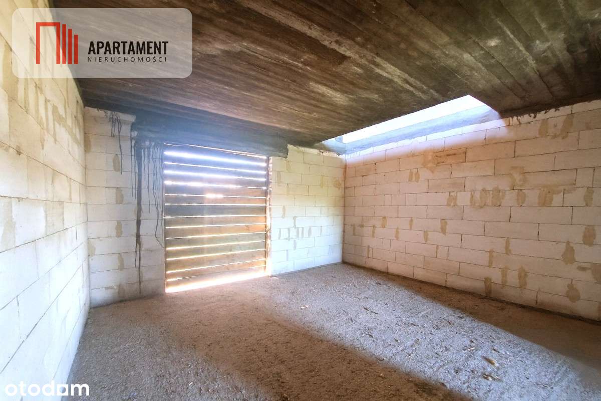 Budynek mieszkalny z domkami rekreacyjnymi.-10