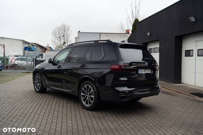 BMW X7 M50d sport - 17