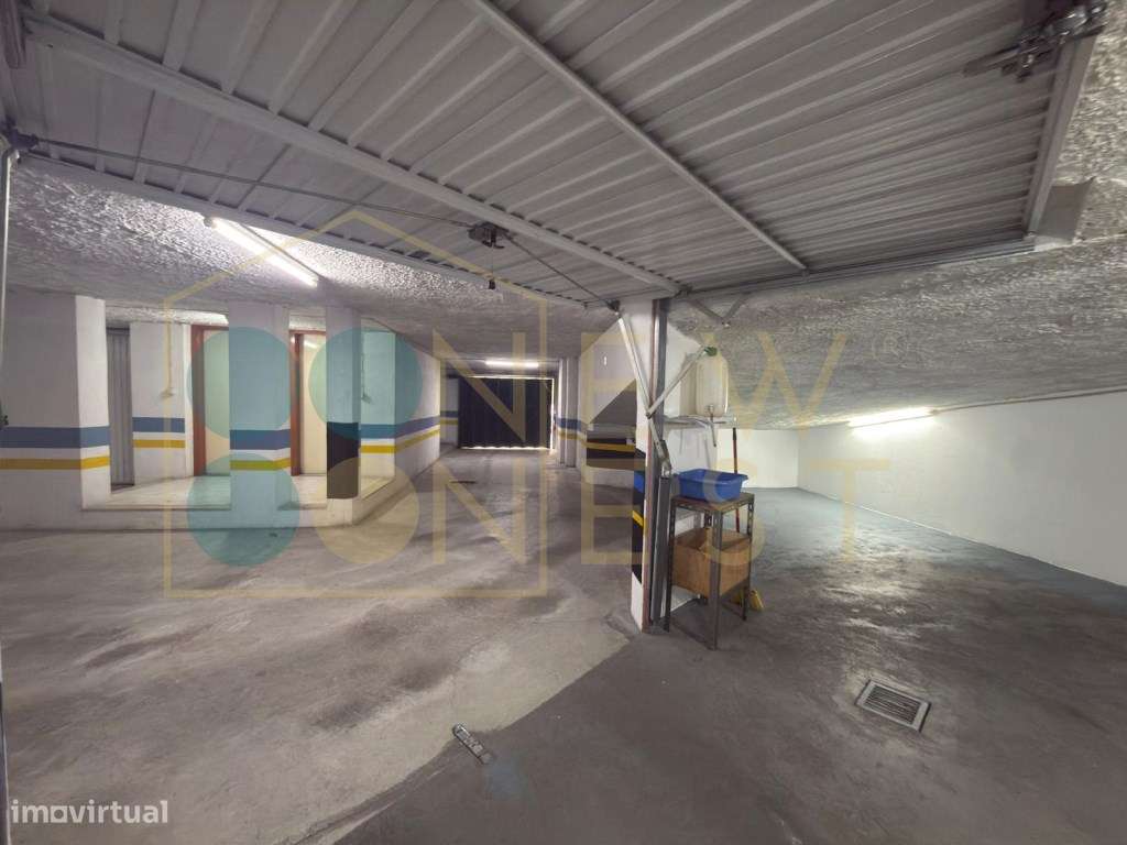 Garagem para 2 carros e arrumos nas Colinas de São Francisco Xavier...-4