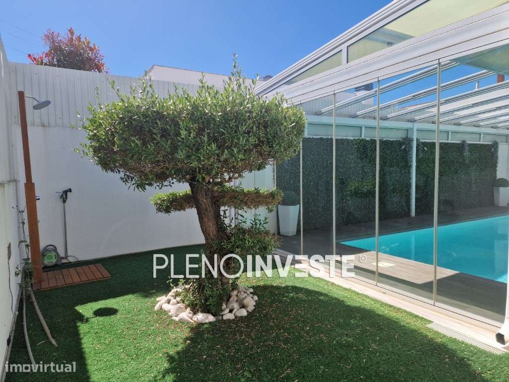 Moradia Isolada V3+2 com piscina na Quinta de Valadares-25