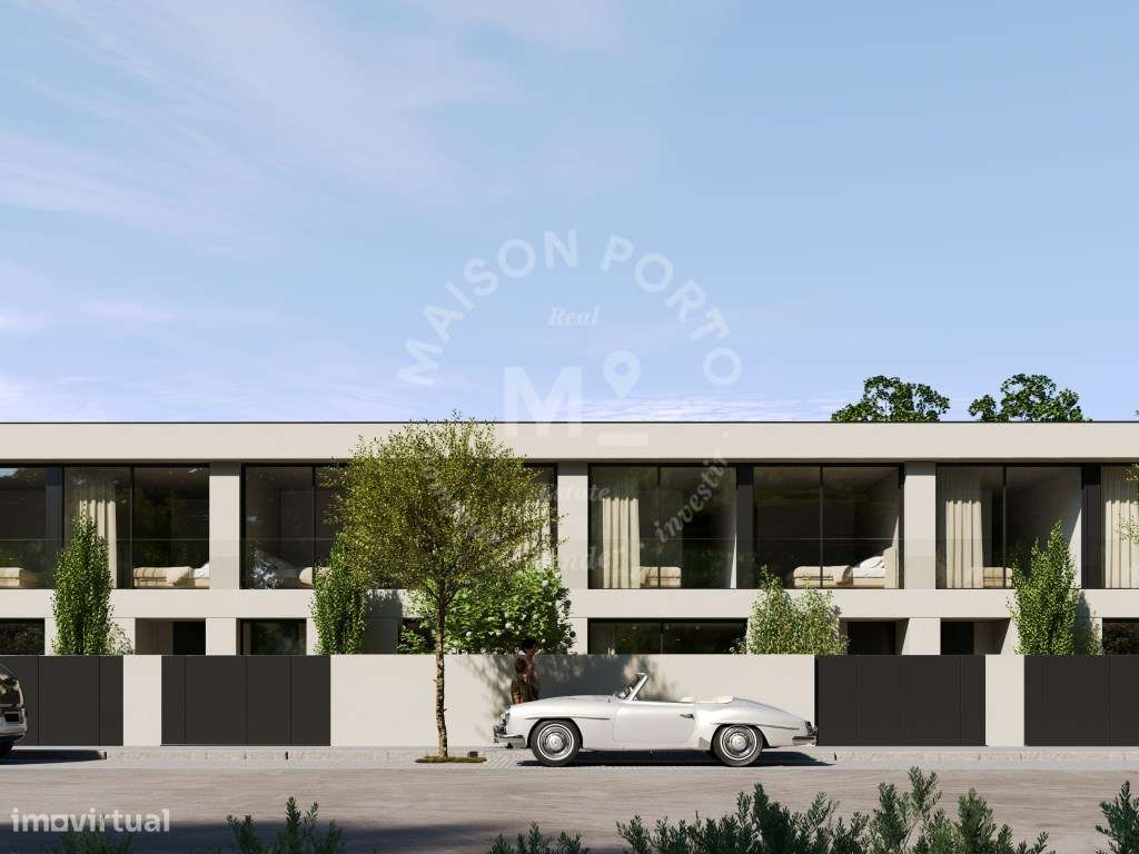 Moradia Familiar T4 com 2 Suites, Varanda, Pátio, Garagem e Jardins... - Grande imagem: 4/11