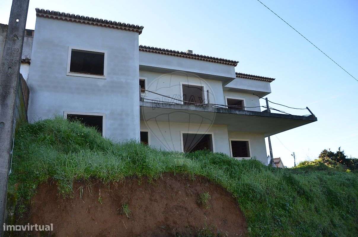 Moradia T5 para venda - Grande imagem: 4/8