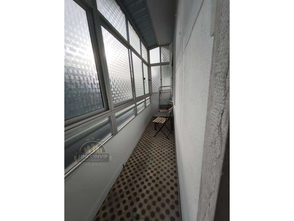 Apartamento T2, no Centro de Almada.-19