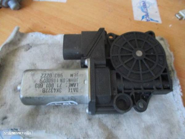 Motor Elevador Vidro 1060079 BMW E87 2010 TD - 3