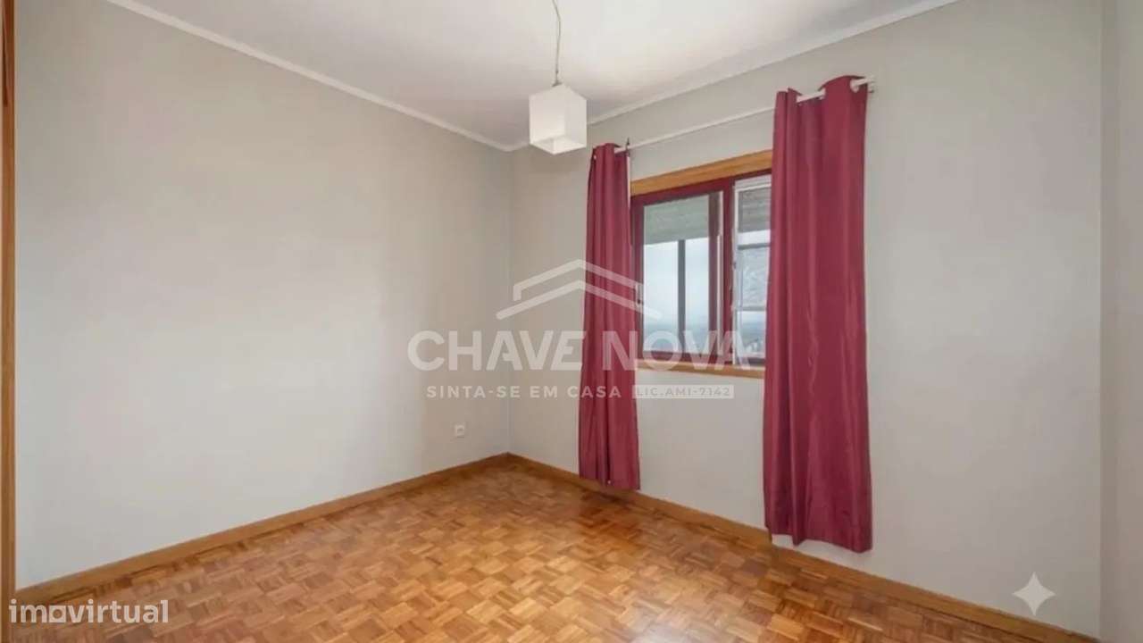 Apartamento T3 c/ elevador e Garagem. Vila Nª de Gaia-14