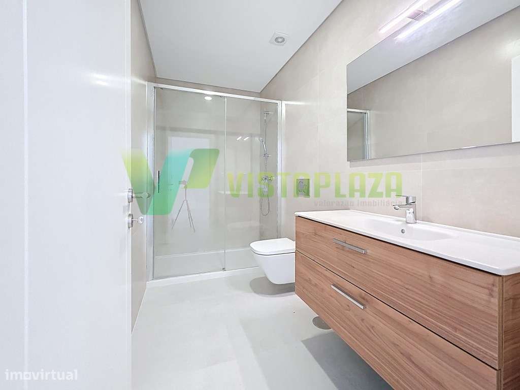 Apartamento T2 em Alvor com Terraço Privativo e Vista Ria de Alvor-19