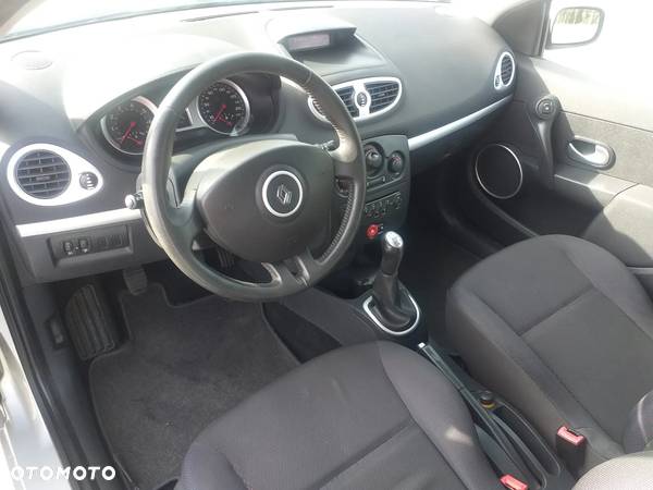 Renault Clio 1.2 TCE Authentique - 13