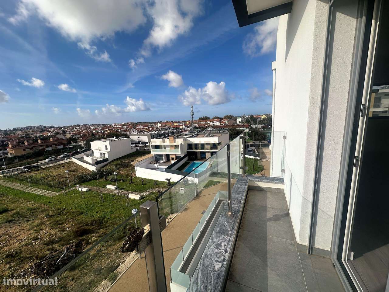 T3 Tires - 3 parqueamentos e arrecadação-31