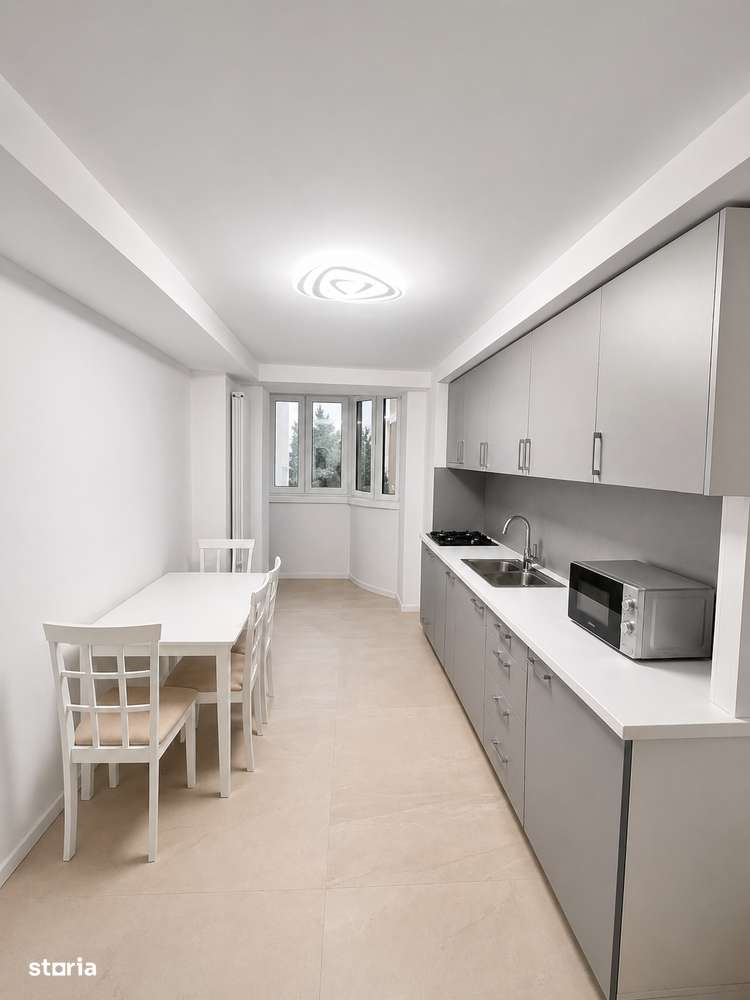 Apartament 3 camere | Bulevardul Decebal | complet renovat | 89,87 mp