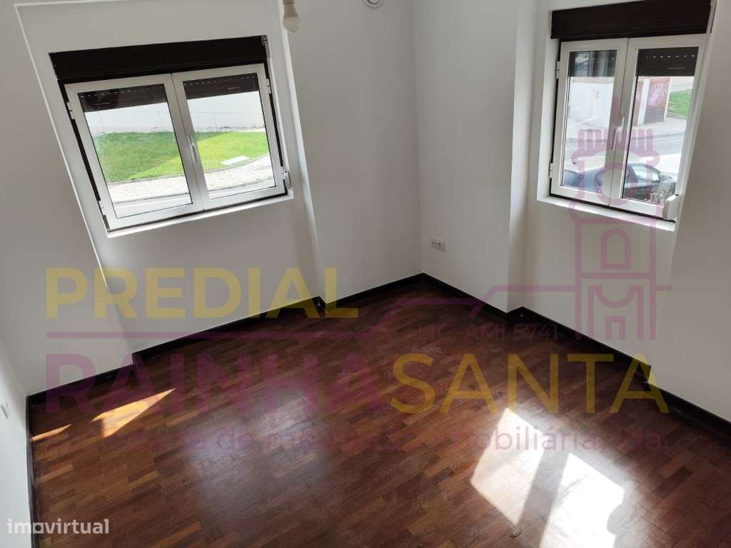 Moradia Bi Familiar T4 Santarém-5