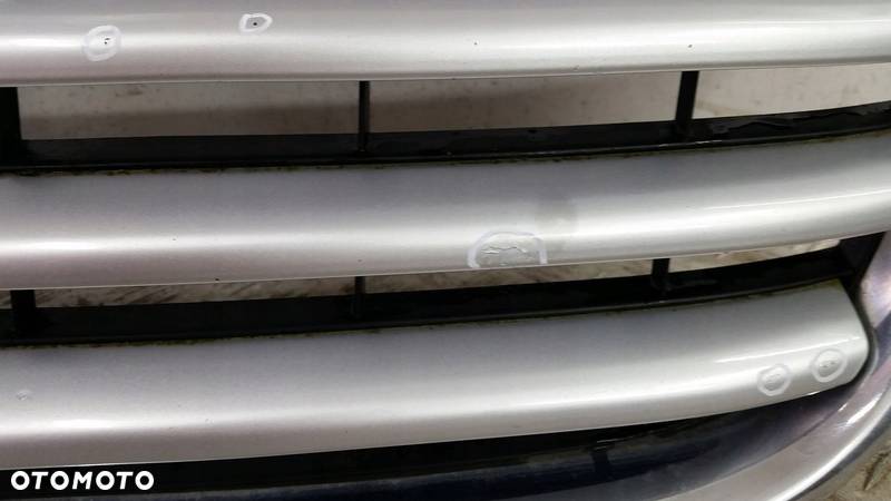 VW T5 MULTIVAN GRILL GRIL ATRAPA 7H5807101/8 - 4