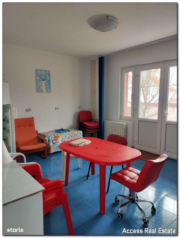 Vilă pe malul lacului Siutghiol, lângă parc-4