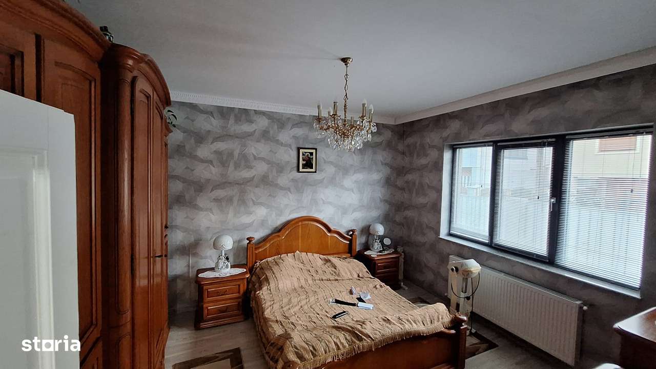 Casa de vanzare in localitatea Lazu - Imagine principală: 4/6