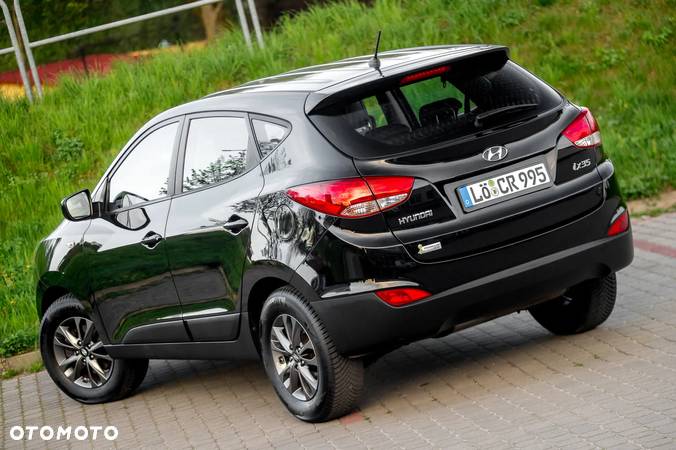 Hyundai ix35 1.6 2WD Fifa World Cup Edition - 11