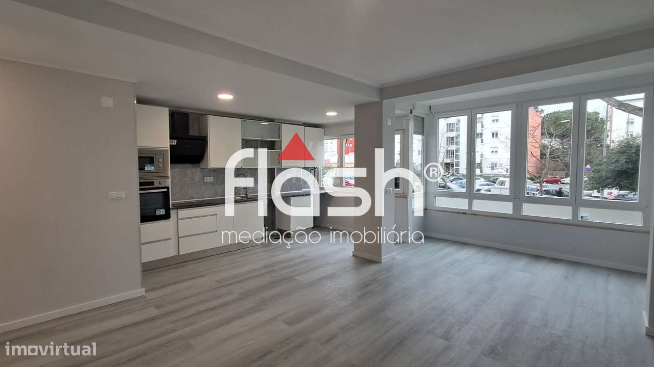 T2 Remodelado com elevador e arrecadação na Figueirinha-Oeiras-6