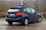 BMW Seria 2 218d - 8